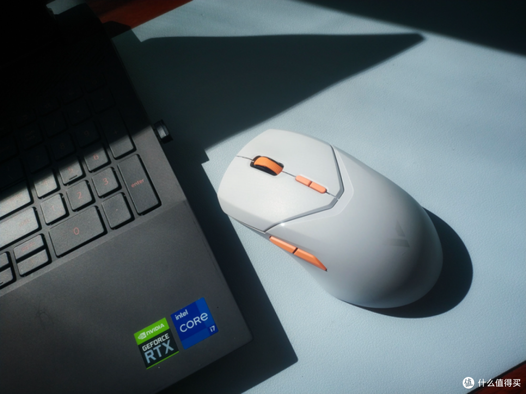 大中小手,手手舒适:雷柏VT9PRO、VT9PROmini