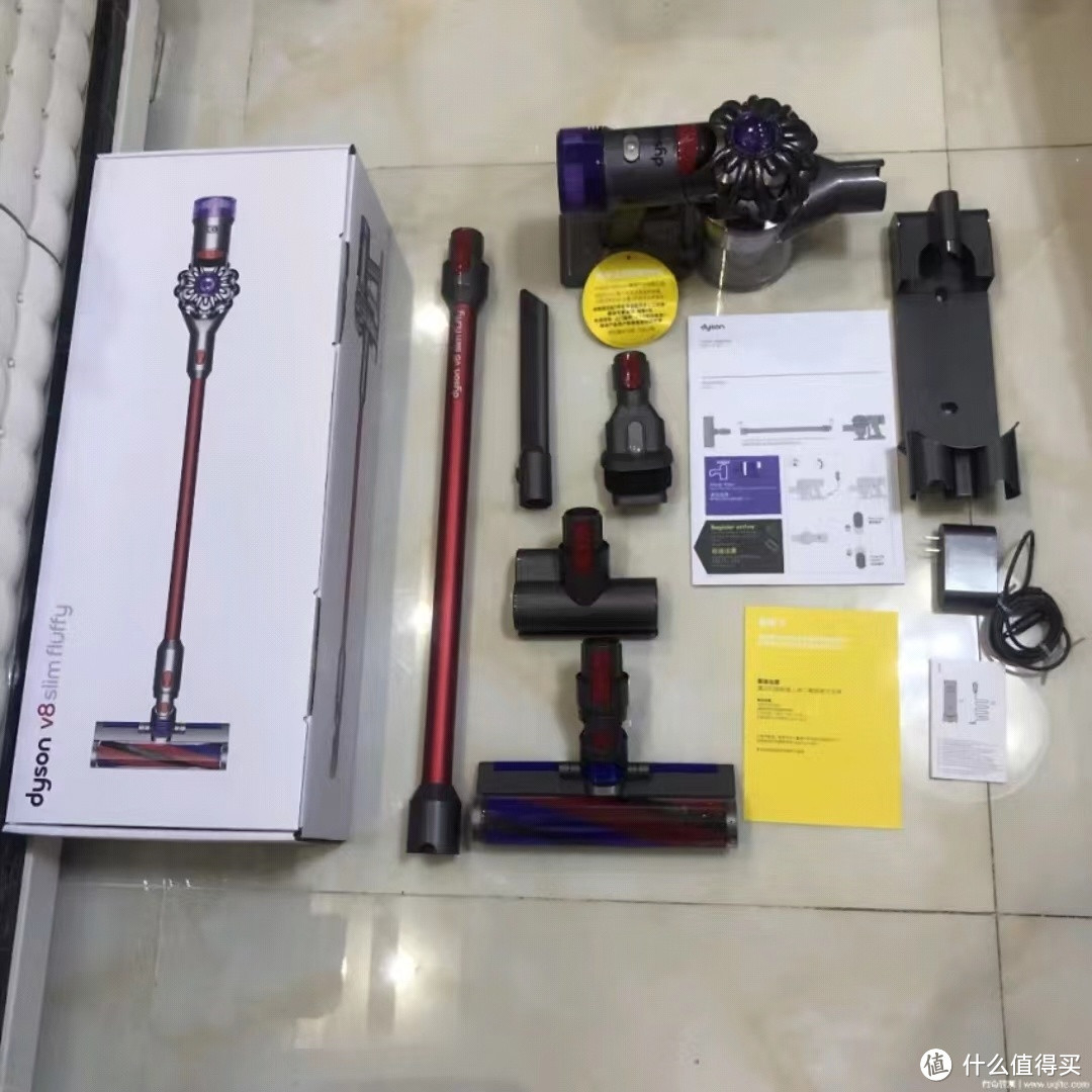 🎉戴森V8无绳吸尘器,手持无线,轻松除螨,宠物家庭适用!💪