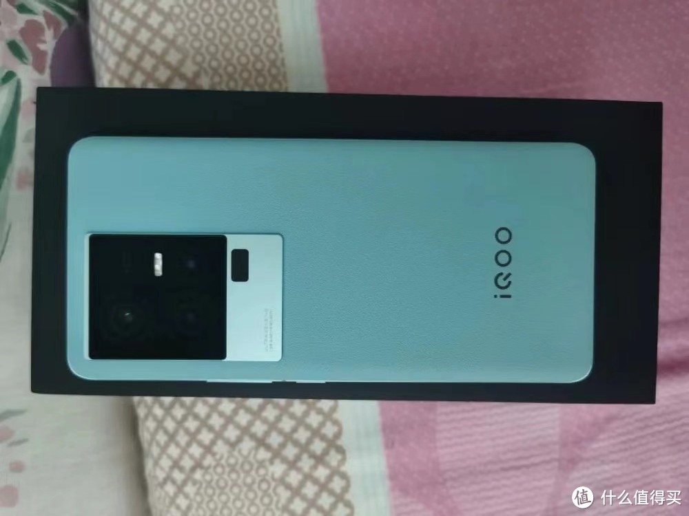 vivo200w閃充三星屏幕第二代驍龍816gb版跌至3399元