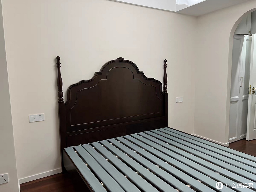 熙和美式法式复古全实木1.8米双人床：现代简约卧室的完美诠释