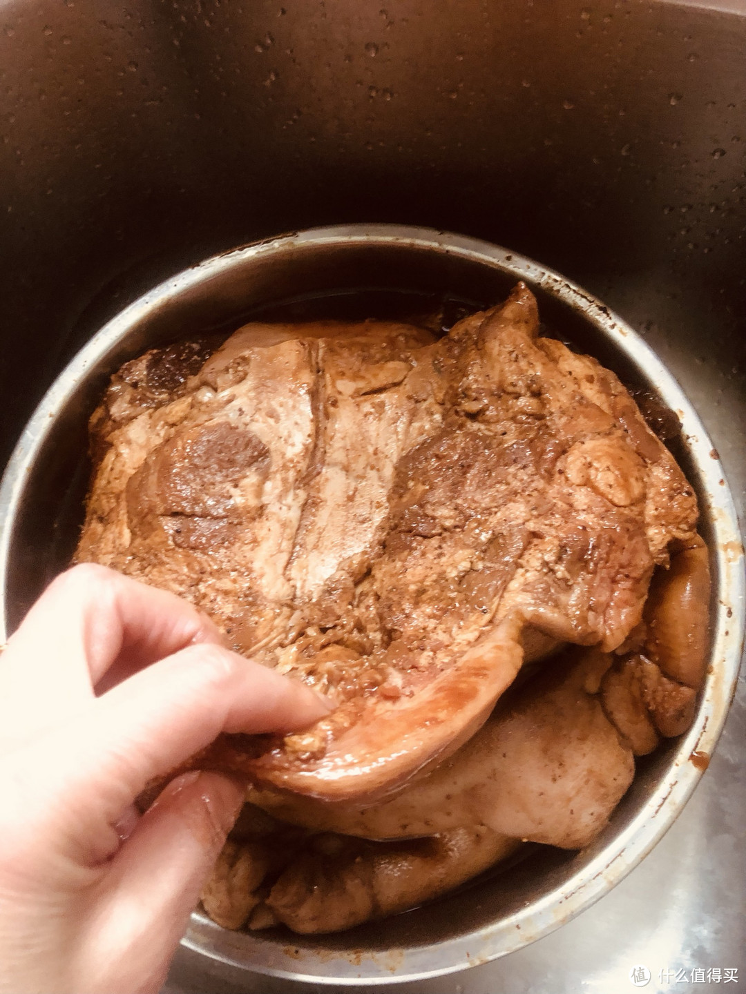 猪脸猪拱嘴:年味十足的过年美食