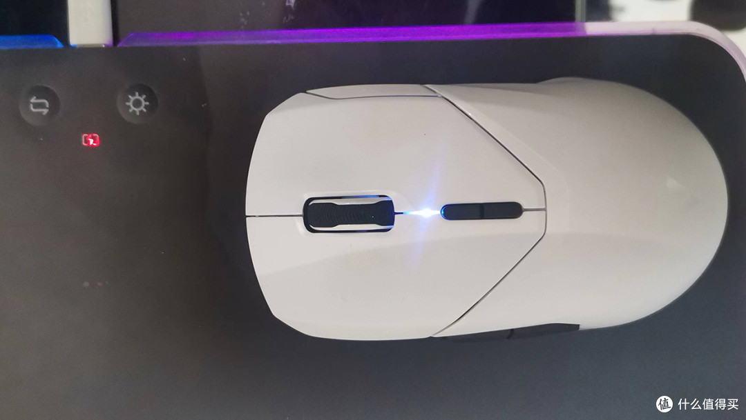 轻量持久的双生儿,适配中大小手型,雷柏VT9Pro和雷柏VT9Pro mini鼠标评测