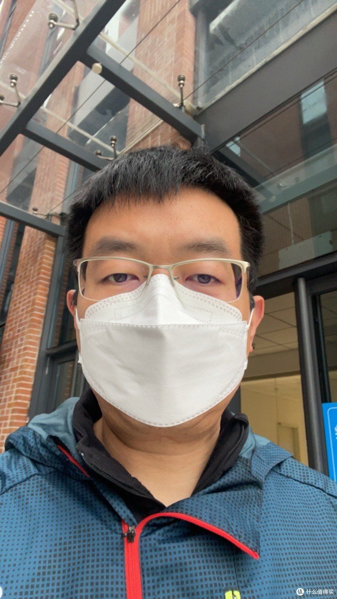 避免交叉感染，务必记得戴好口罩