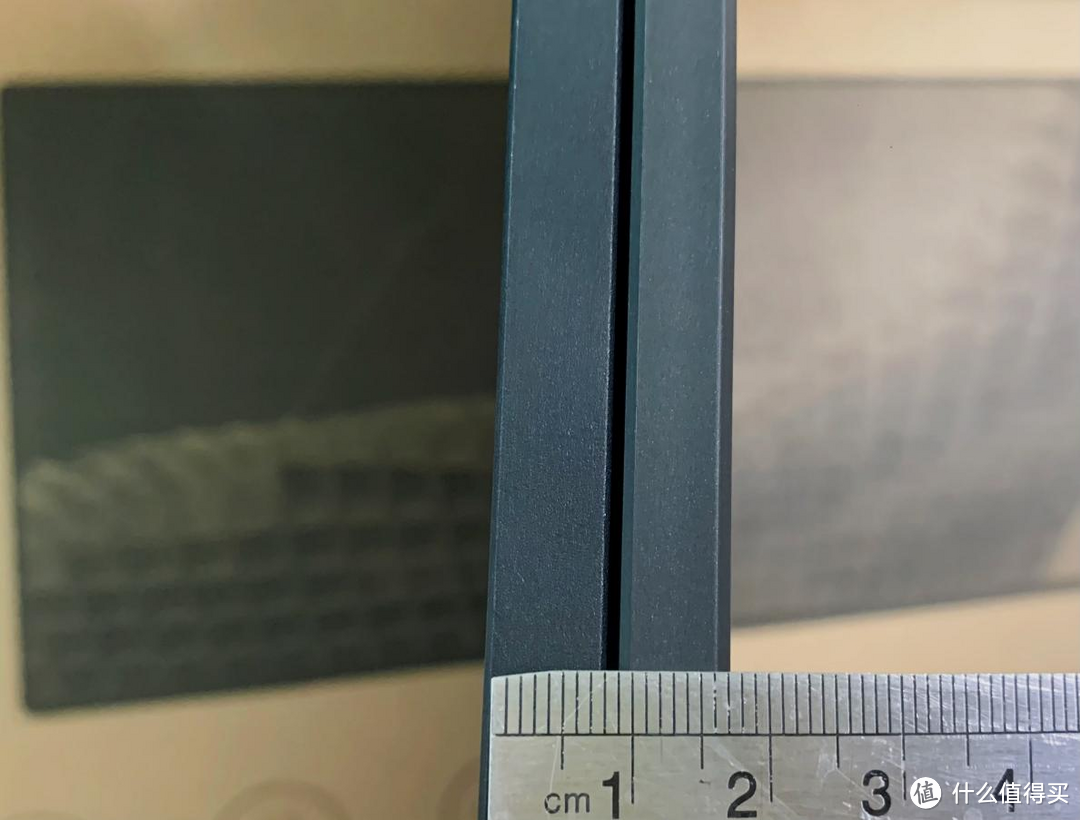 建议收藏：不足千元的18.5寸高刷120HZ便携屏，YARTAI家XM1856FA便携显示器测评