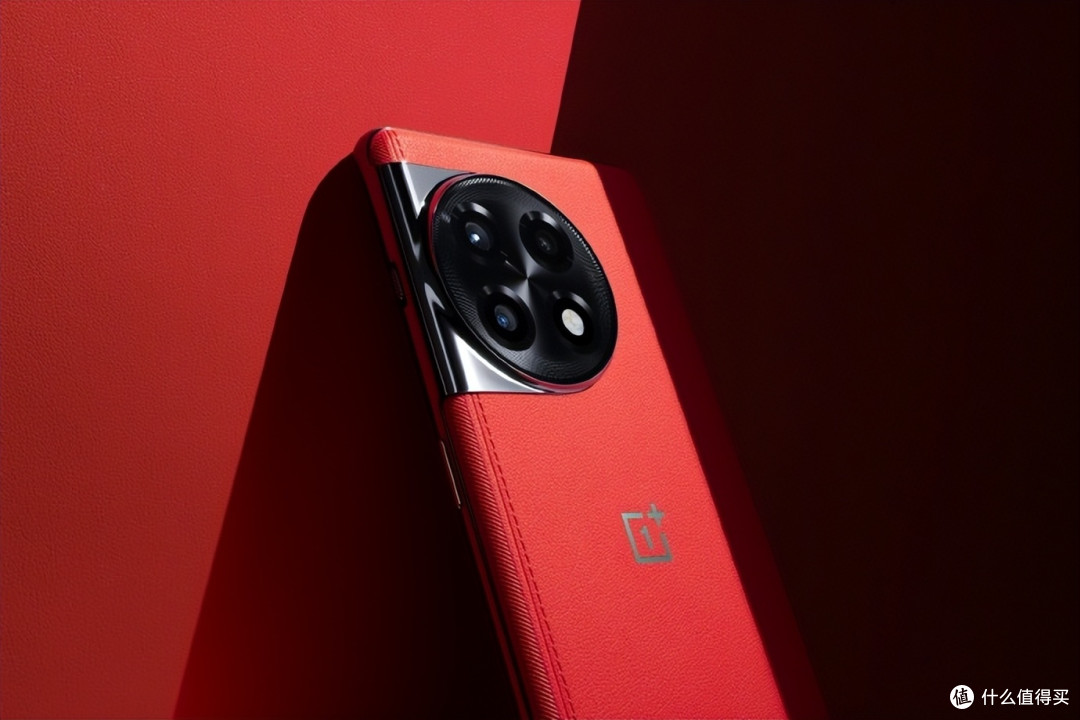 16GB+512GB从3499降至2000多元,骁龙8Gen2旗舰价格再创新低!