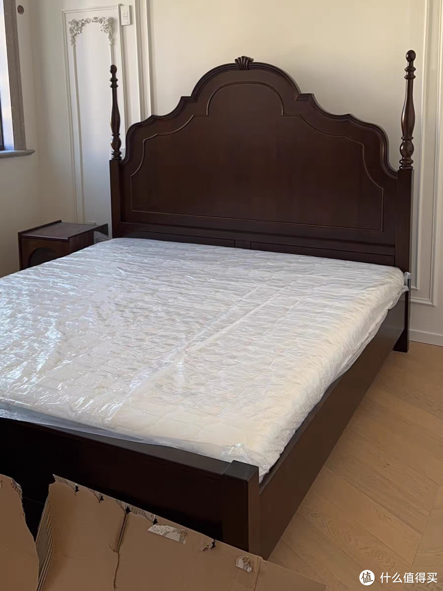 熙和美式法式复古全实木1.8米双人床：现代简约卧室的艺术品
