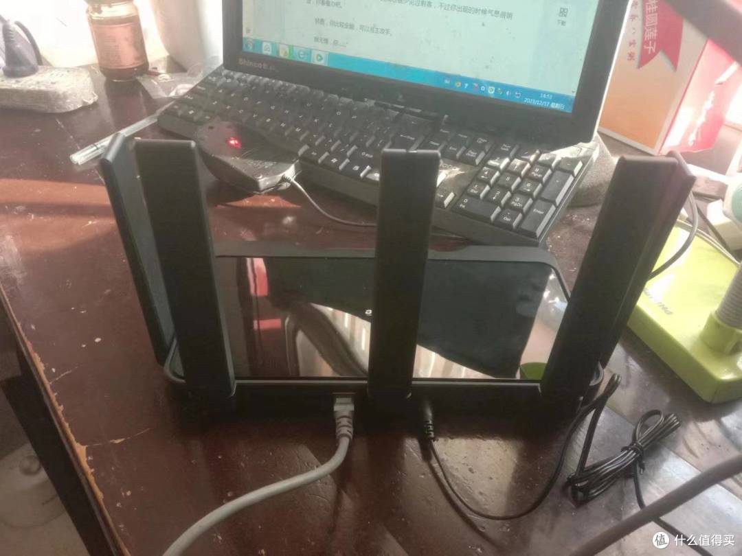 告别游戏延迟,你值得拥有;锐捷黑豹电竞路由器