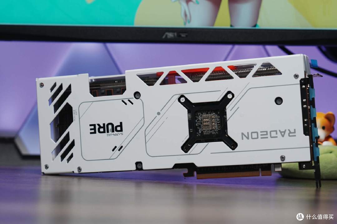 纯白海景房主题,Z790-A吹雪S装机评测