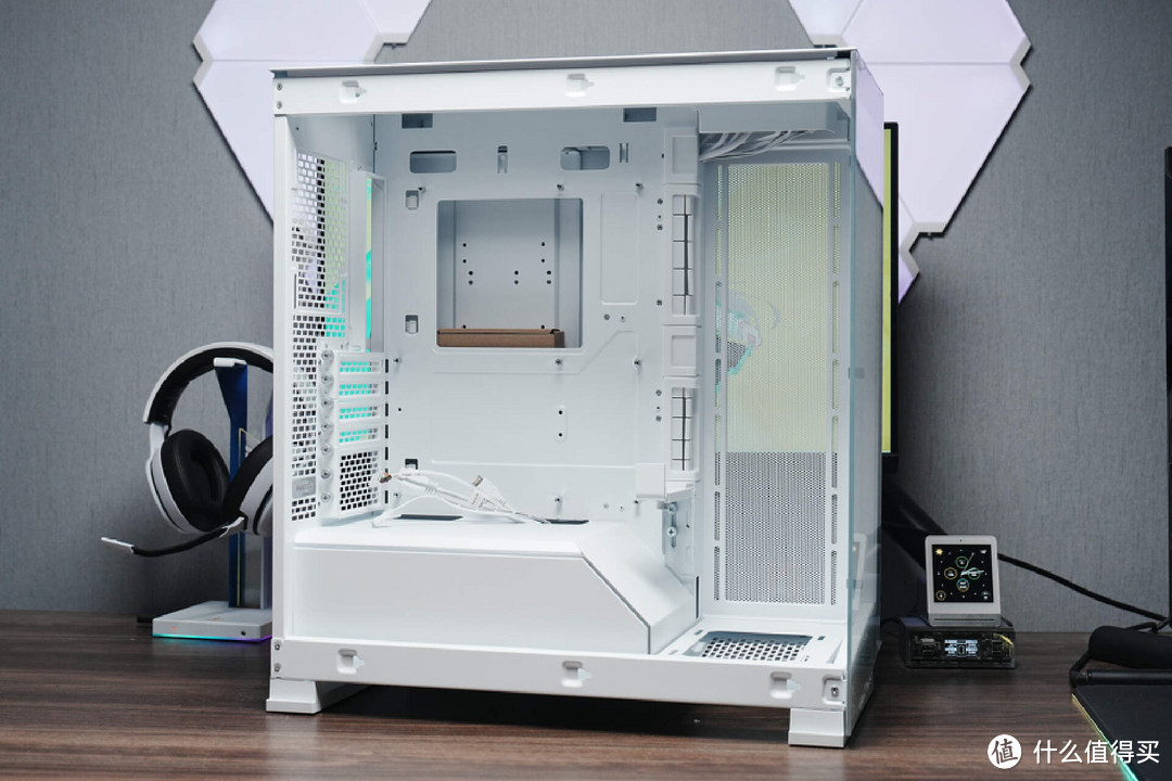 纯白海景房主题,Z790-A吹雪S装机评测