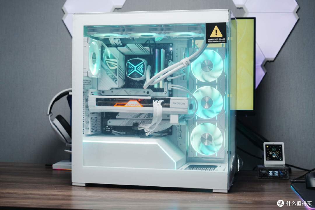 纯白海景房主题,Z790-A吹雪S装机评测
