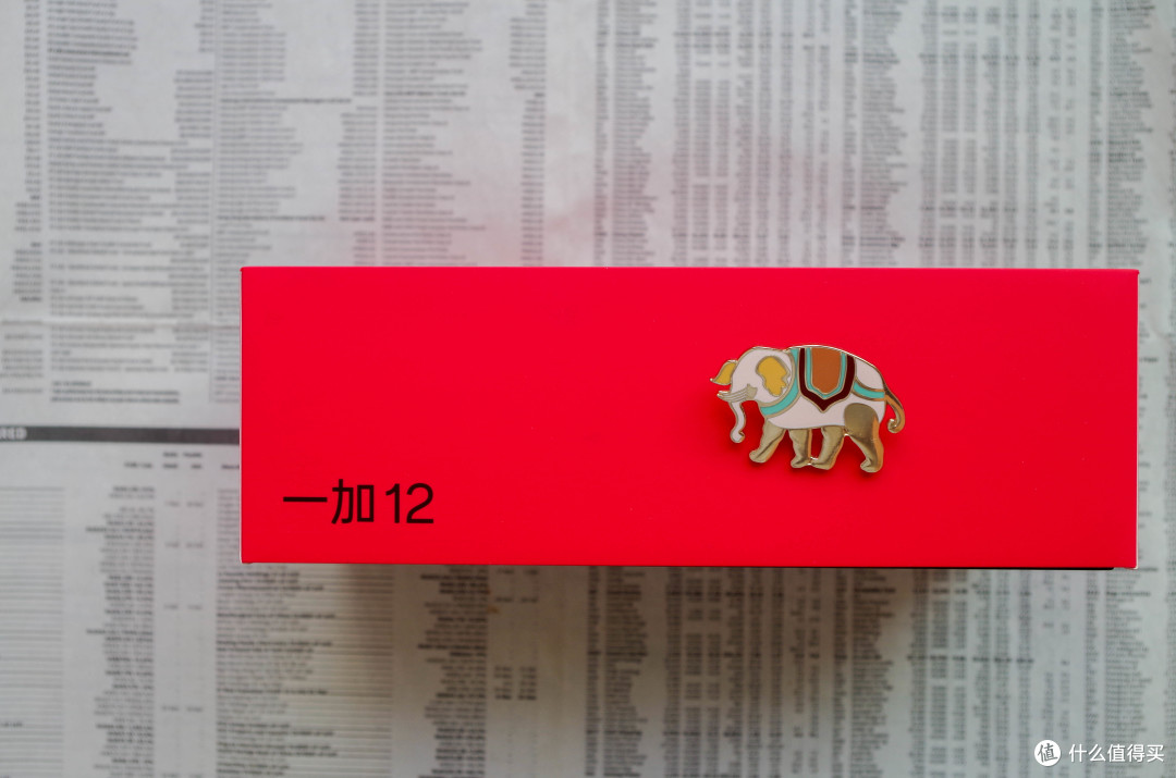 变与不变,聊聊一加十周年旗舰一加12