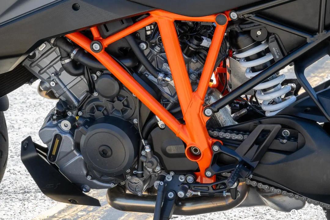 2023 KTM 1290 Super Duke GT  车架