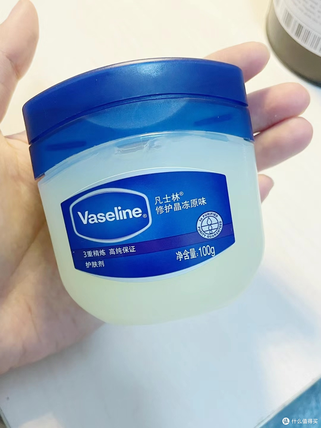 凡士林，秋冬皮肤守护，一抹滋润到底!