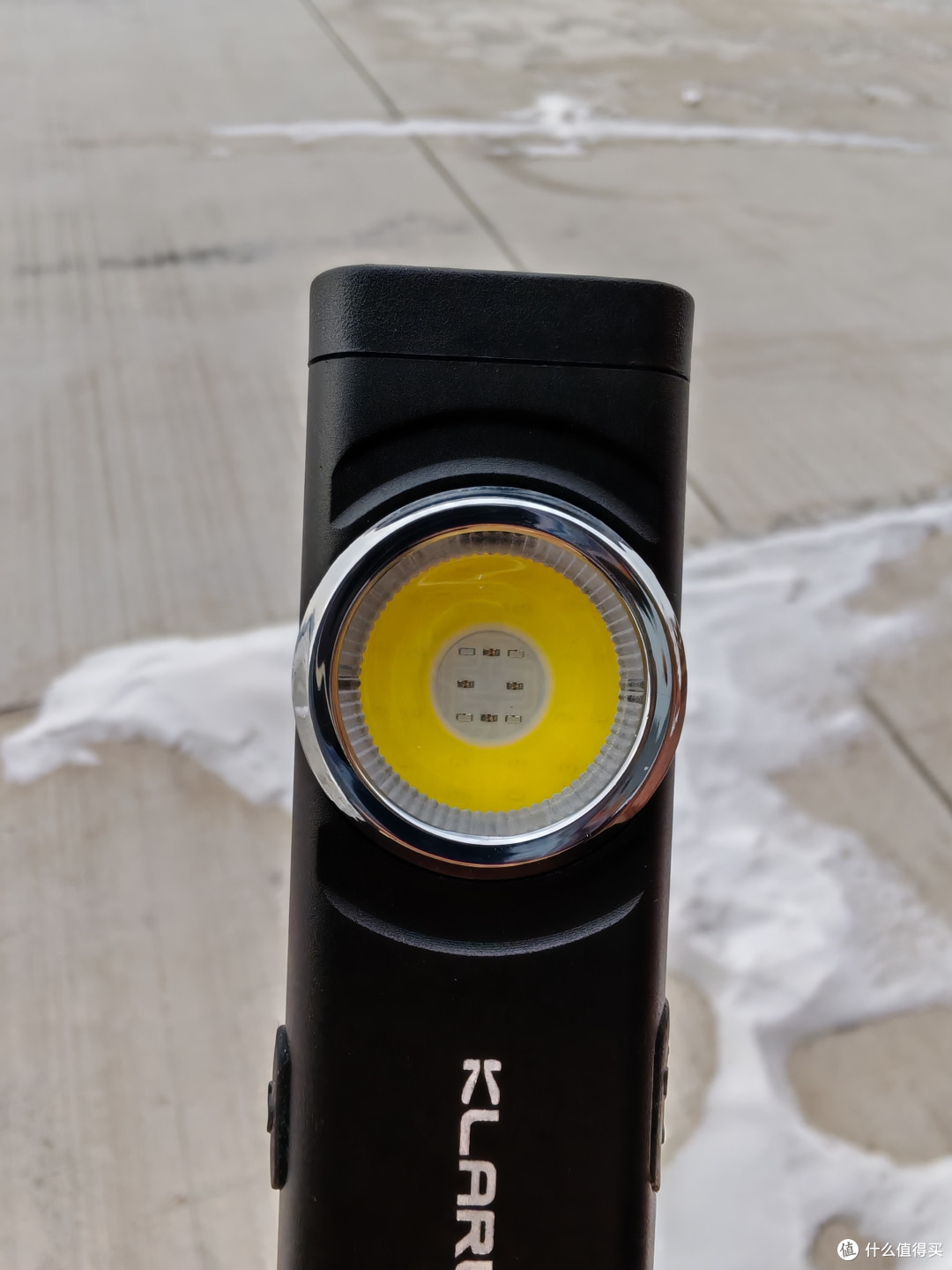 轻便小巧EDC——凯瑞兹E5手电测评