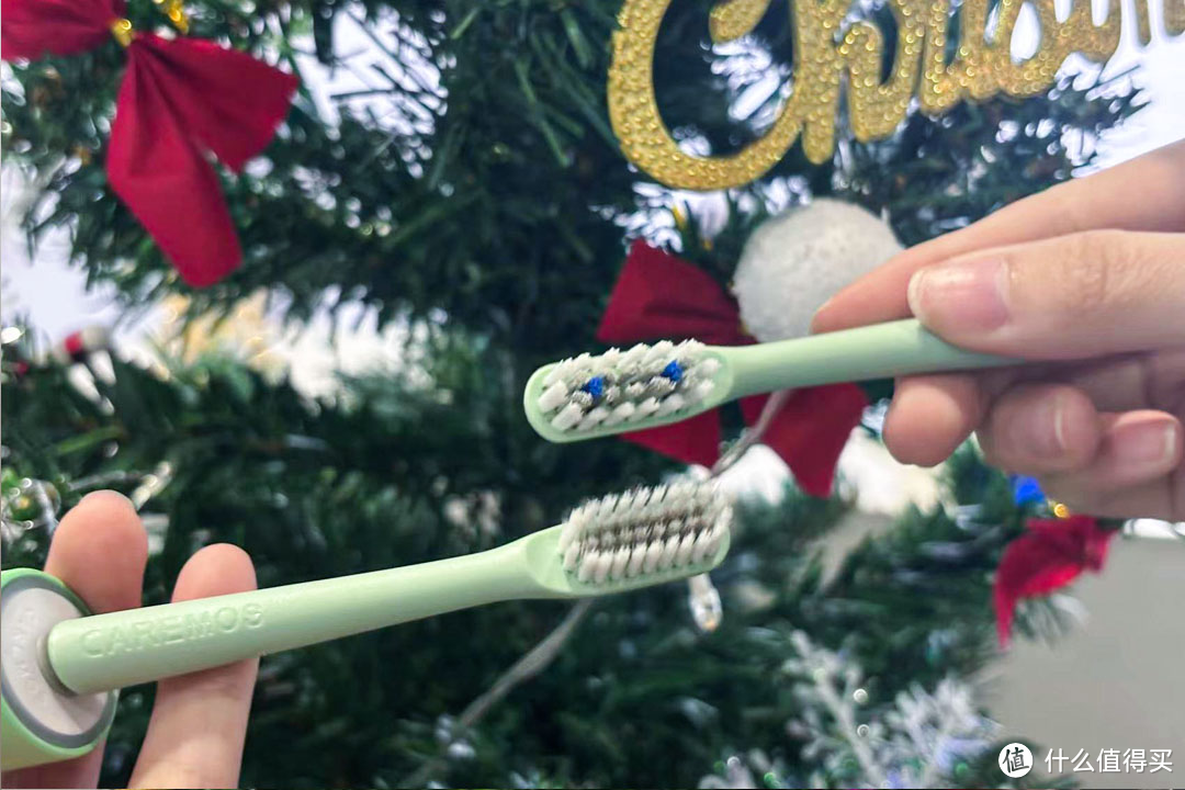 圣诞奇迹！他的生活因舒摩斯电动牙刷而彻底改变！