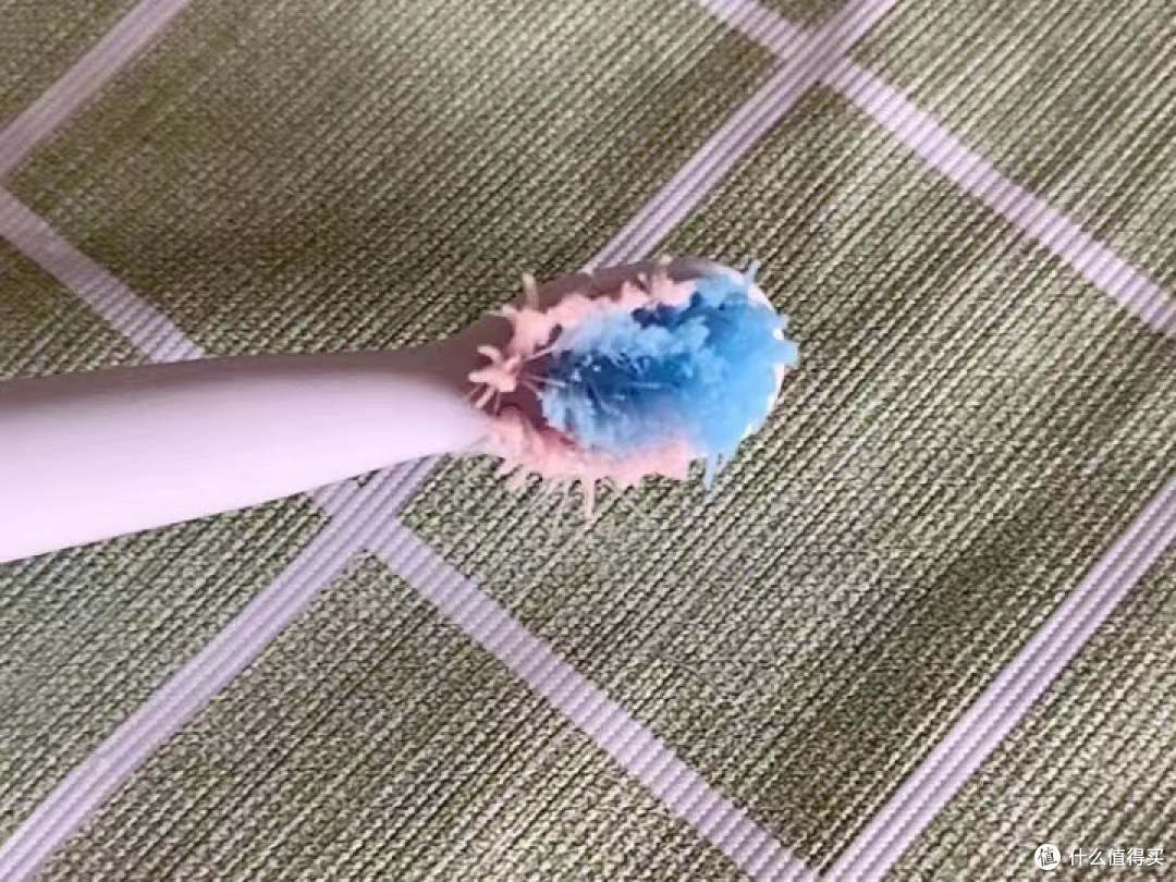 儿童电动牙刷几岁用比较好?规避三大弊端坏处!