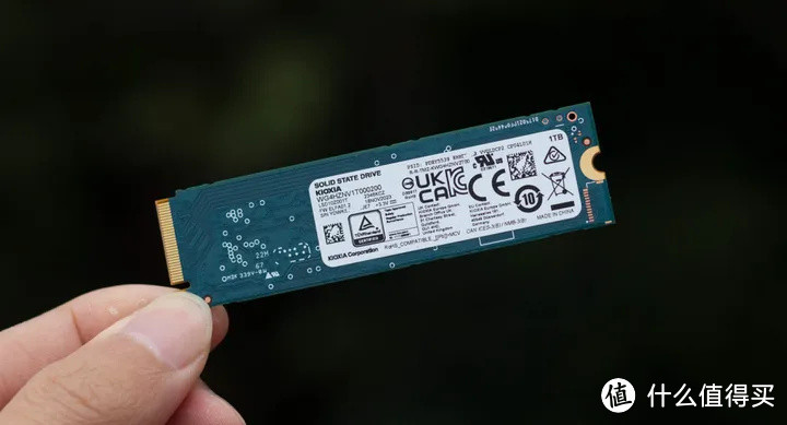 便宜大碗，升级高性能PCIe 4.0固态让电脑更丝滑！铠侠极至光速G3 SD10 PCIe4.0 SSD评测