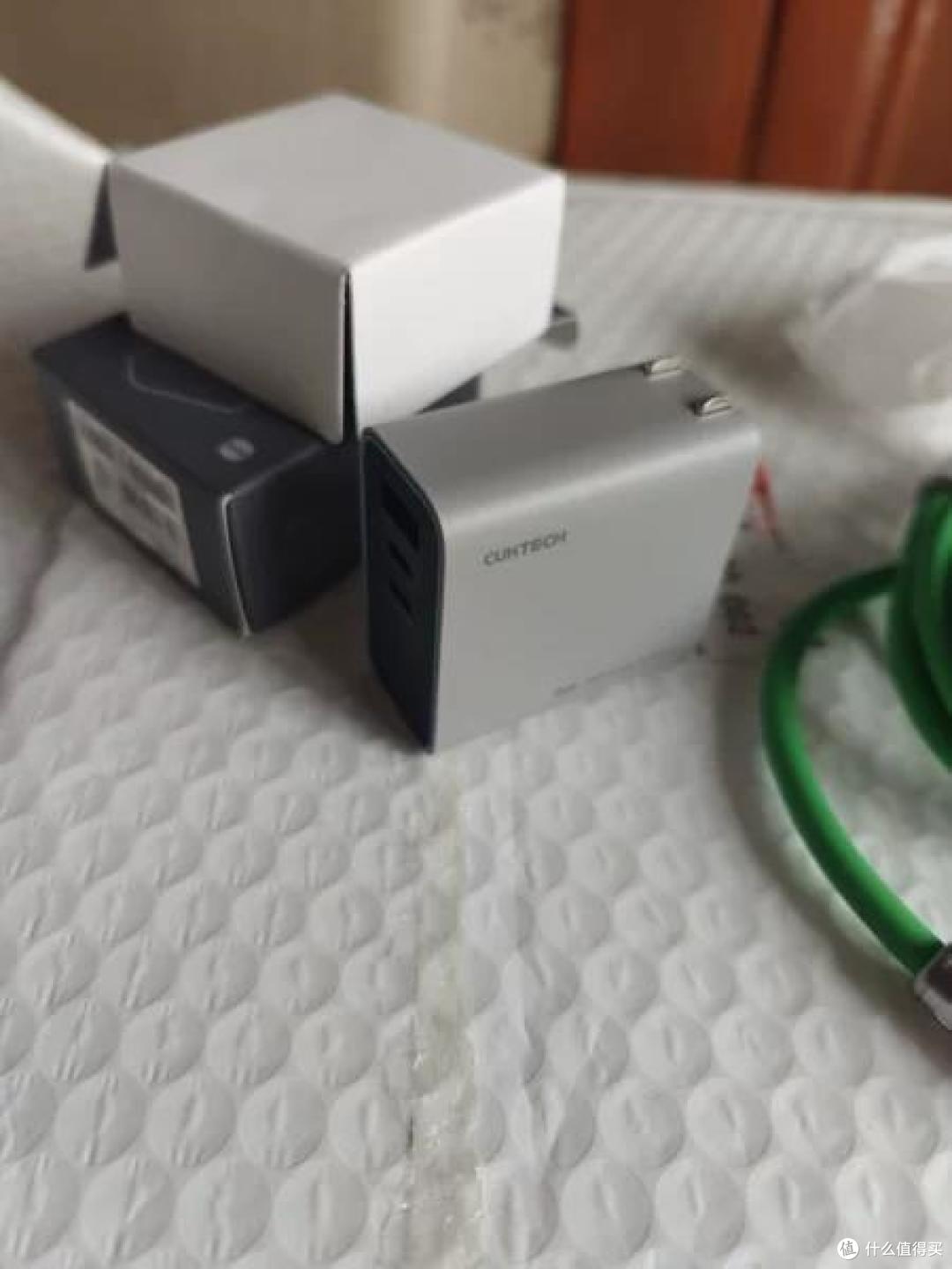 CUKTECH酷态科65W三口氮化镓充电器,方便快速满足你的充电需求!