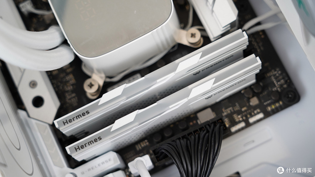 容量性能我全都要,宏碁掠夺者 冰刃 DDR5 6800 24G×2内存体验分享