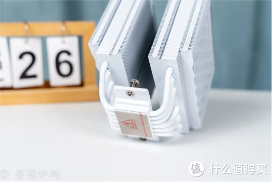 外观精致,散热效能强力,i7也能用风冷?超频三臻系列RZ620风冷散热器 评测