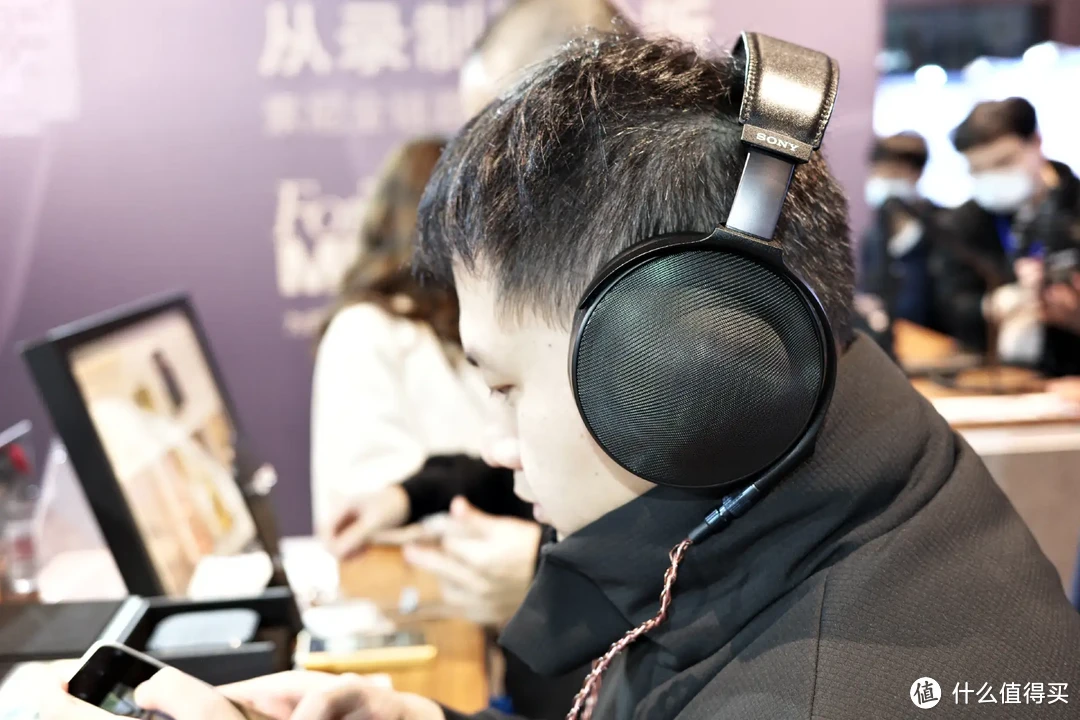聊聊广州耳机展中的“火力全开“的索尼展台和产品