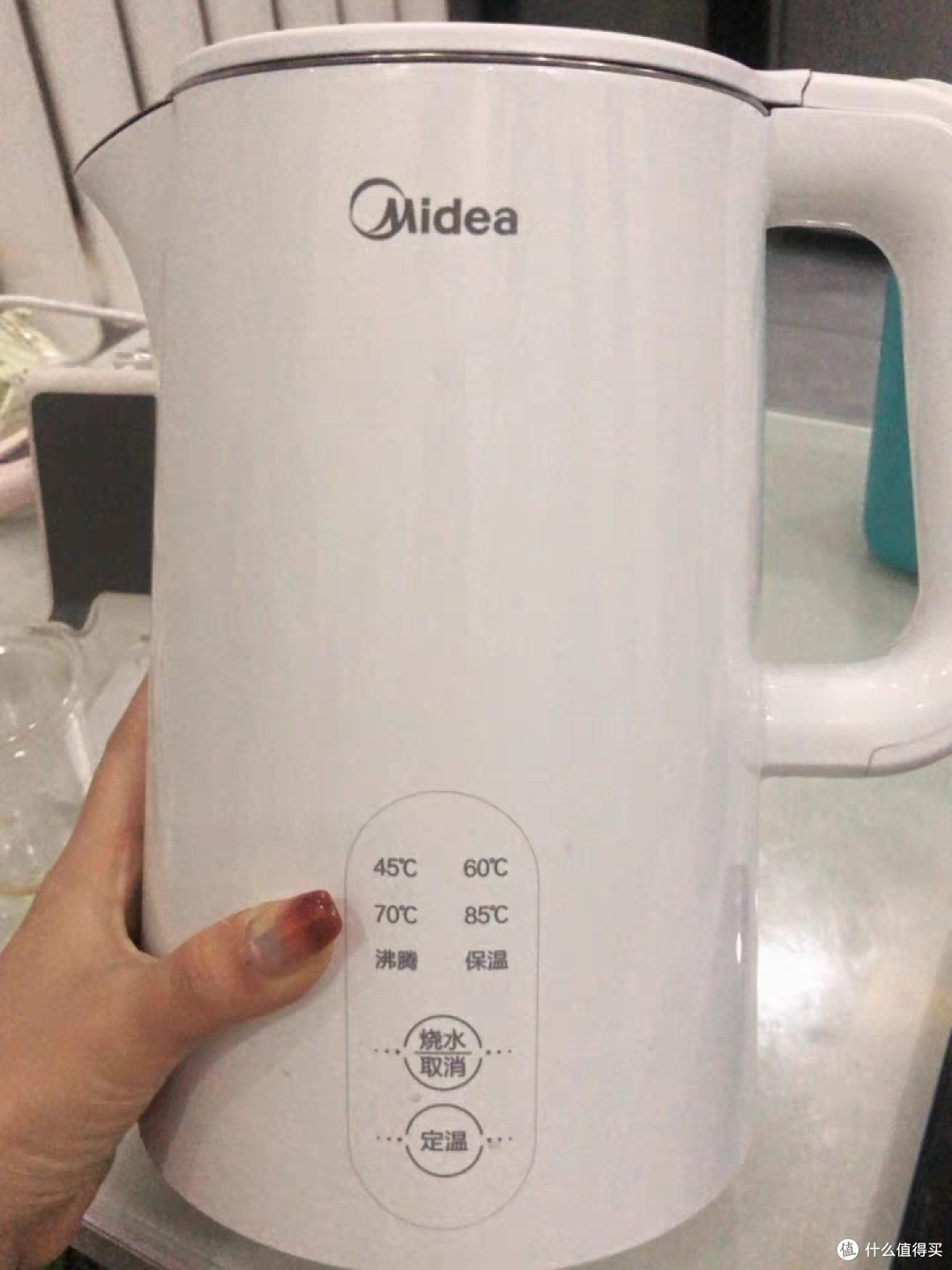 美的电热水壶
