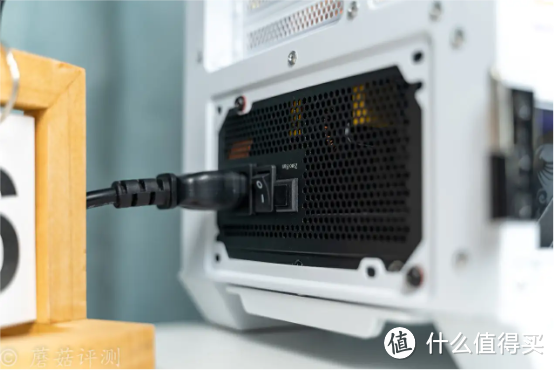英特尔新架构最入门的处理器,性能表现如何?英特尔i3-12100F酷睿处理器 评测