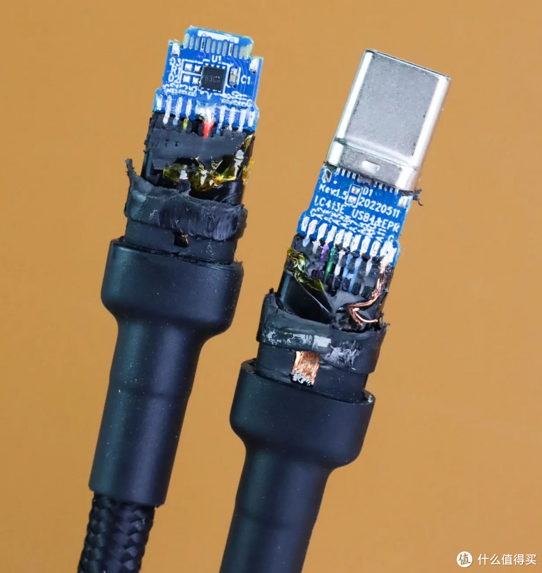 科学捡漏：Pipipolo雷电4双Type-C线240W快充PD3.1双C快充线40Gbps数据传输！
