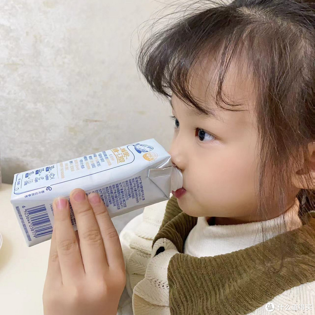想为孩子选择一款健康又美味的牛奶？那么蒙牛未来星双原生纯牛奶绝对是你的不二之选！