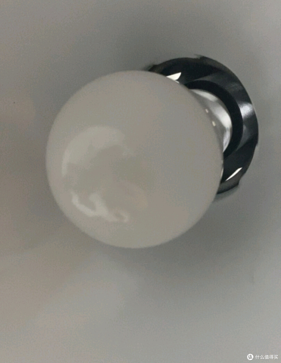 智能灯泡