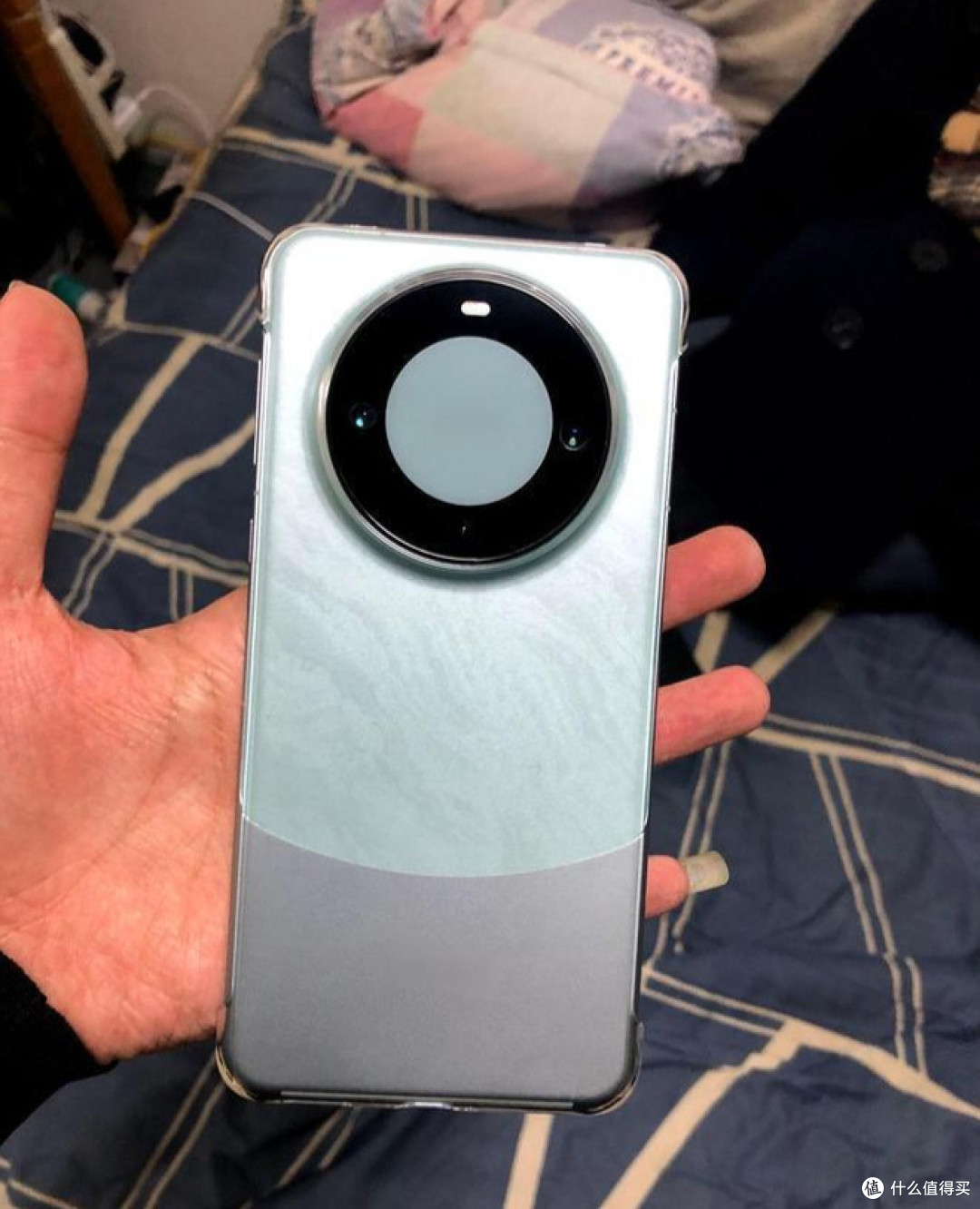 华为Mate60系列被曝“放开卖了” !全部不加价,网友又有话说了