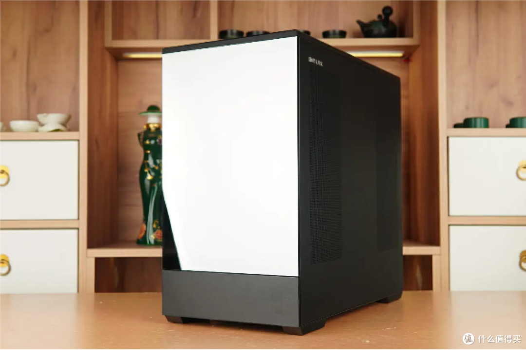 14代酷睿+RTX4070Ti+爱国者冰魄SX360+星璨 岚镜面版机箱装机展示