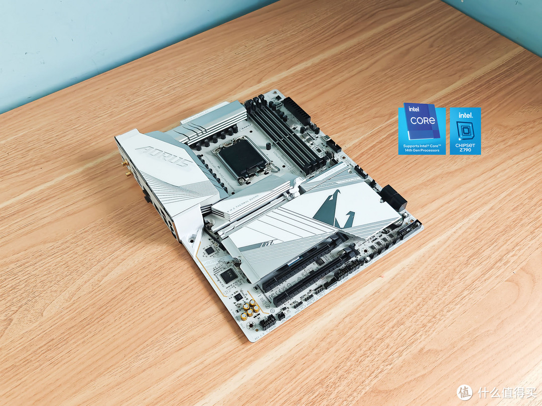 用它超频更轻松,超强白色Z790主板现身,技嘉Z790 AORUS PRO X装机