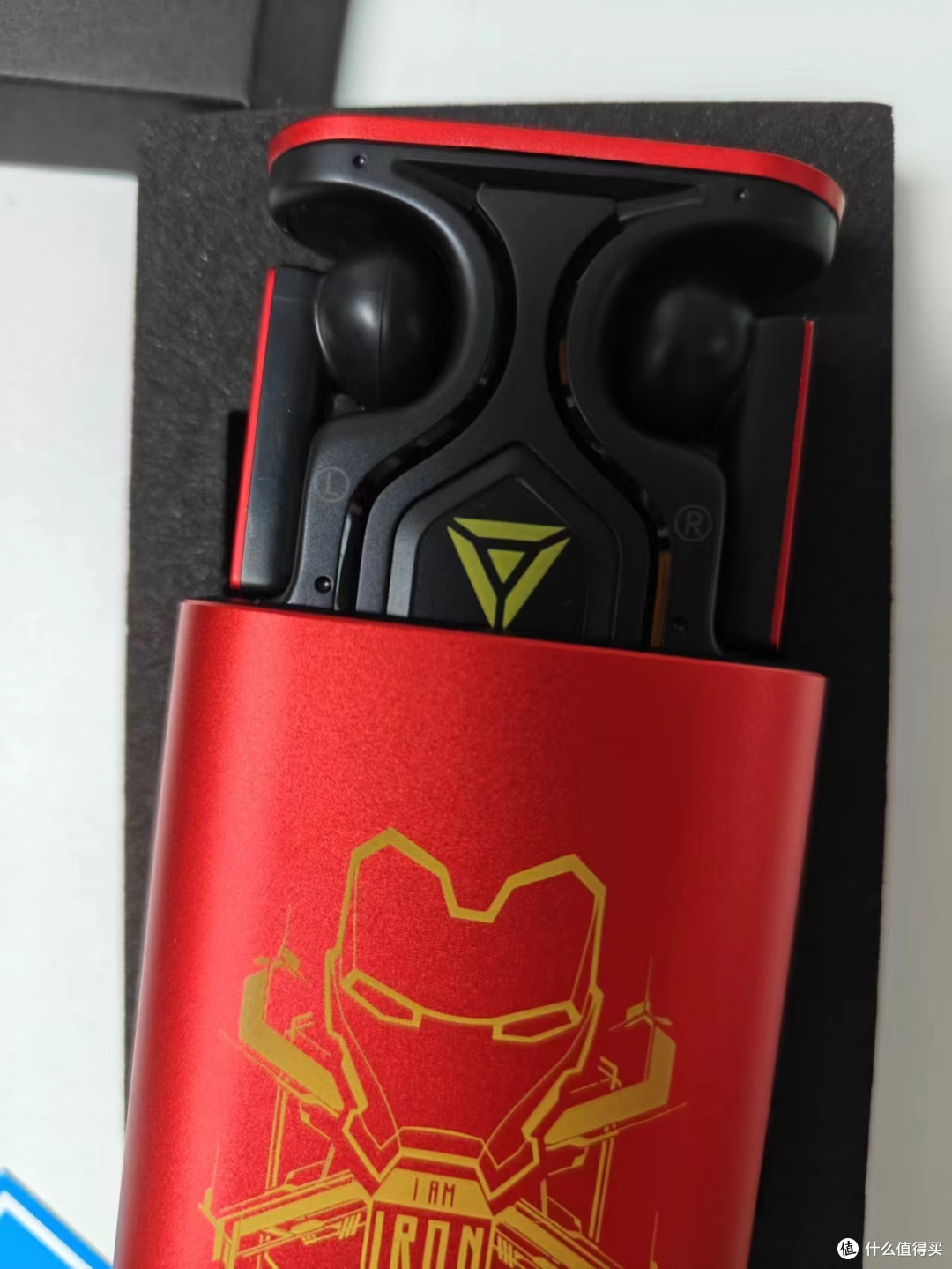 ✨迪士尼漫威无线蓝牙耳机：钢铁侠版，科技感爆棚！