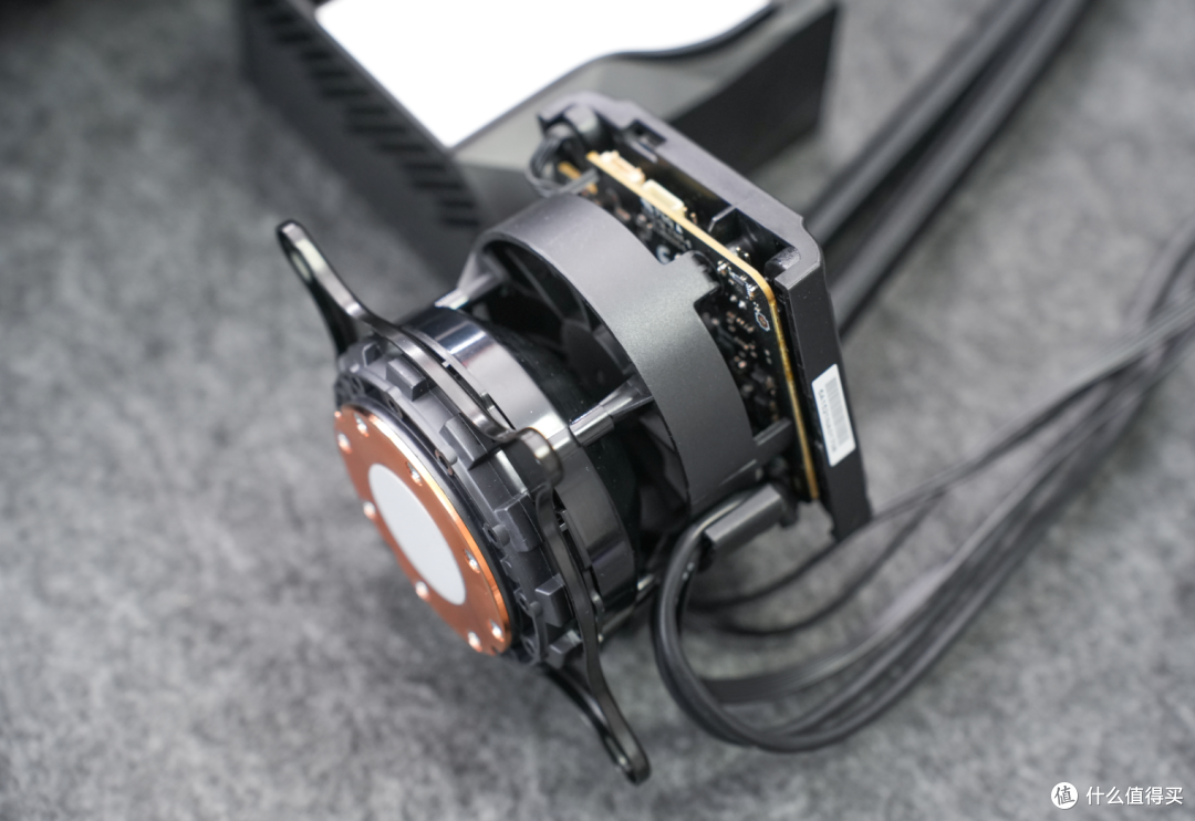 补齐ARGB灯效!可视化水冷散热器——微星MPG CORELIQUID D360上手实测