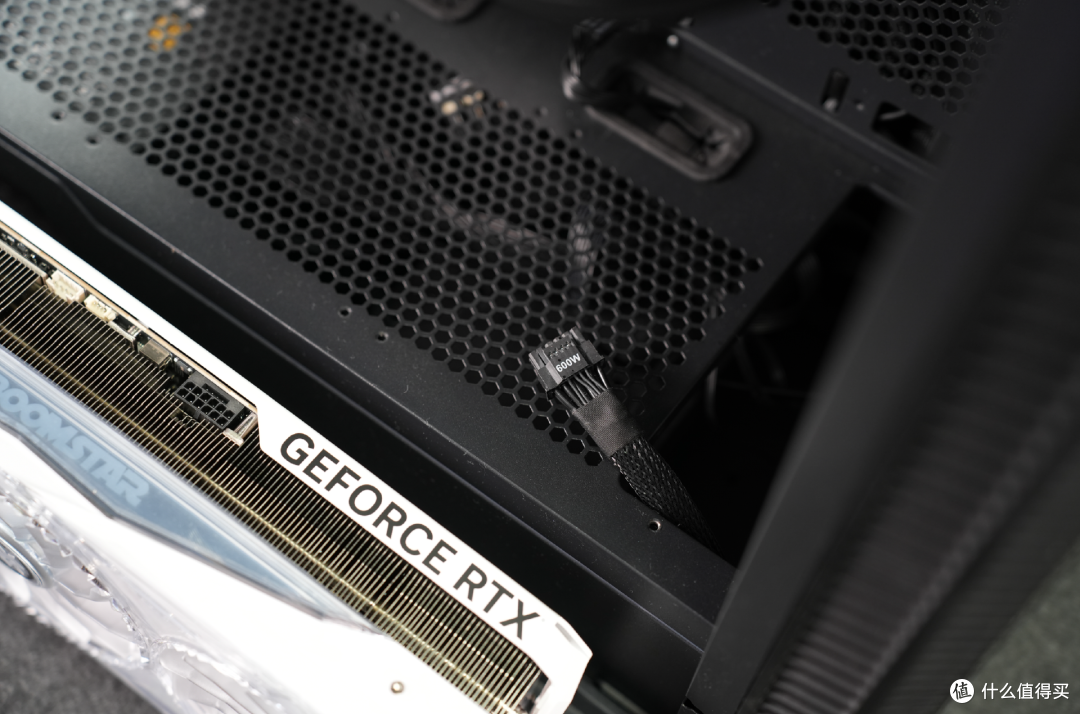 性能一流，兼容性极佳！铠侠EXCERIA PLUS极至光速G3 SD10上手实测
