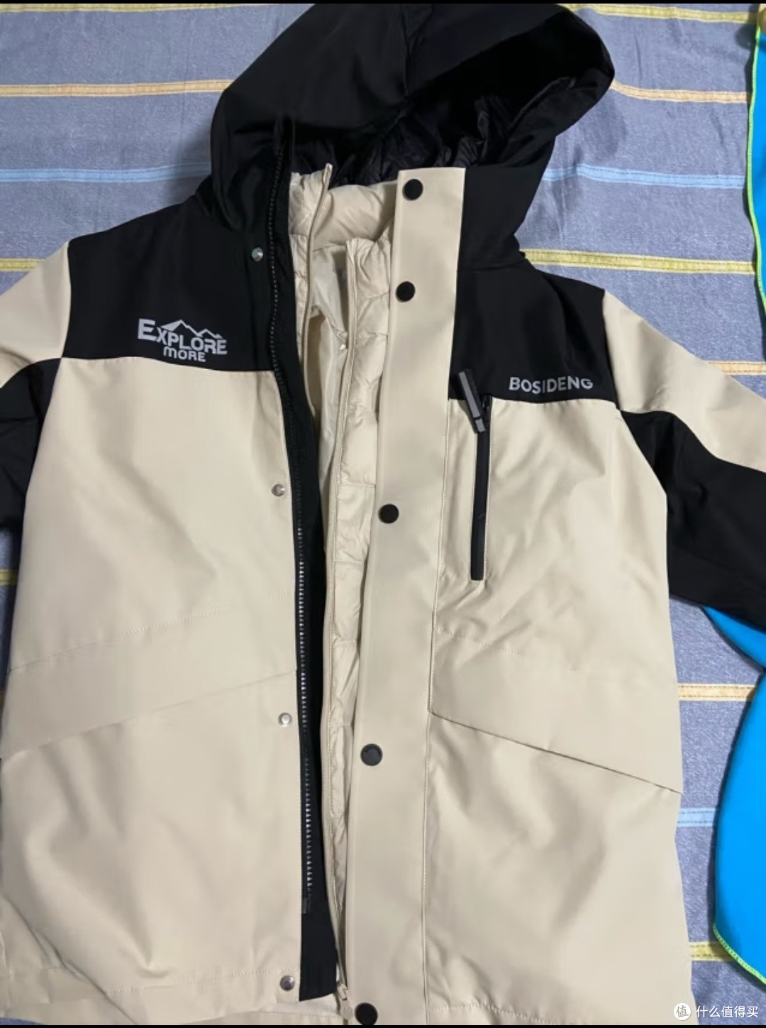 穿上这款羽绒服，你的崽就是最靓的仔。
