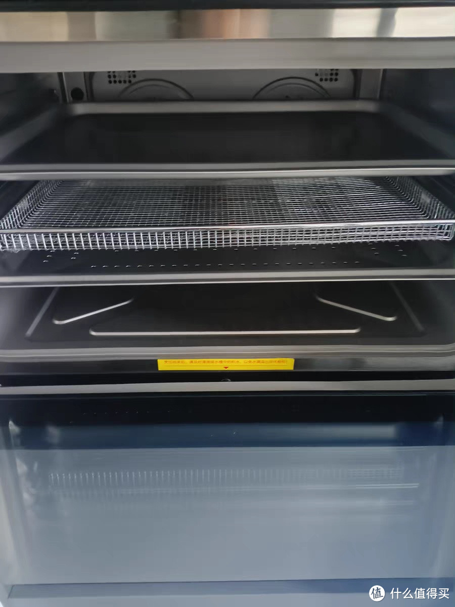 华凌HD800双热风蒸烤一体机，开启家庭烹饪新篇章