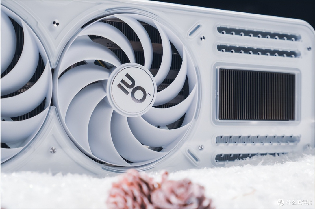 影驰 20 周年 RTX 4070 纪念版 携手DLSS 3“流畅”一整年