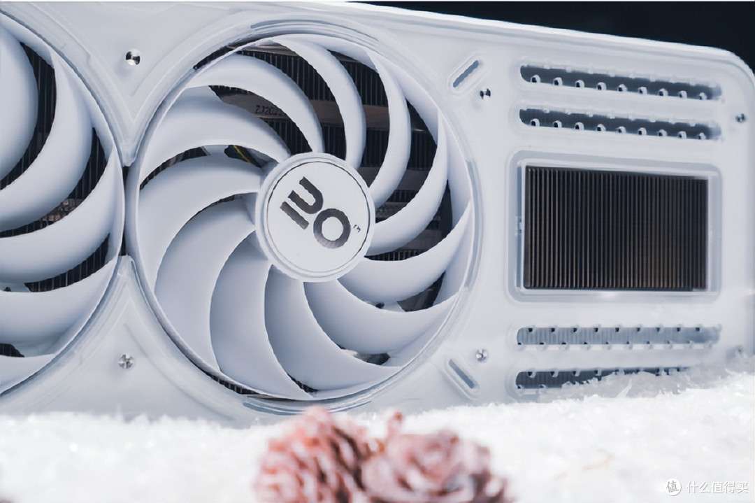 影驰 20 周年 RTX 4070 纪念版 携手DLSS 3“流畅”一整年