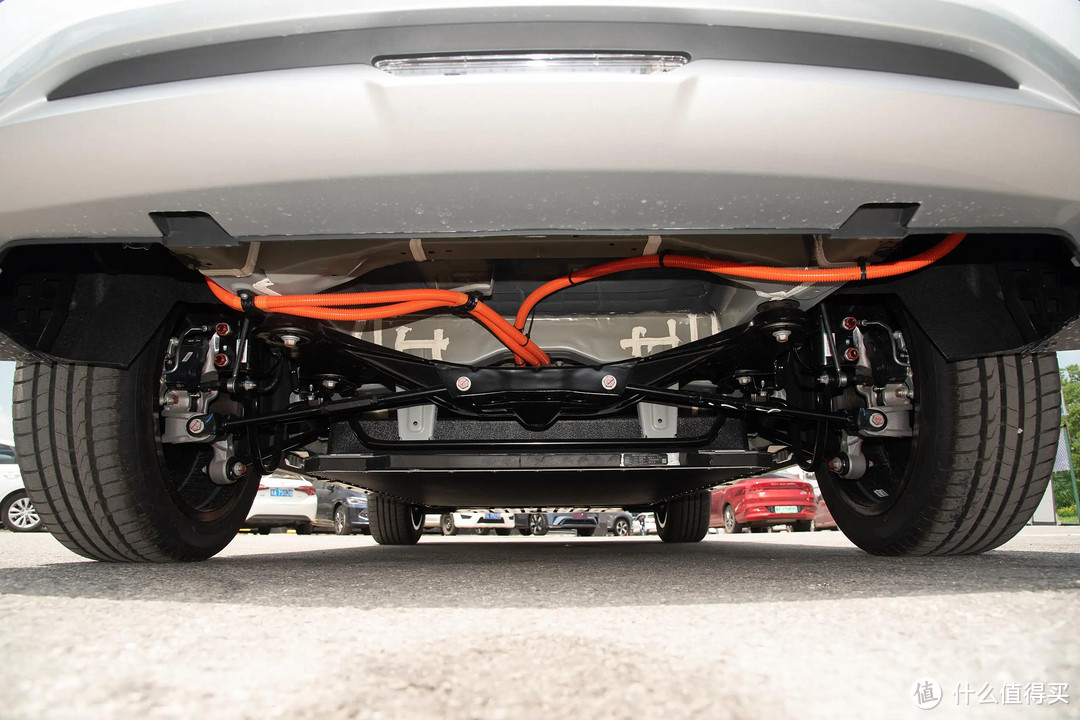 紧凑型新能源SUV标杆 比亚迪宋PLUS ev对比 起亚EV5