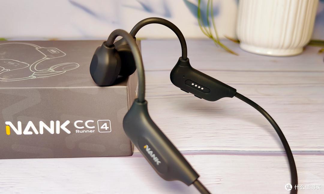 不只是轻,百元旗舰开启全新听觉体验——南卡Runner CC4耳机测评