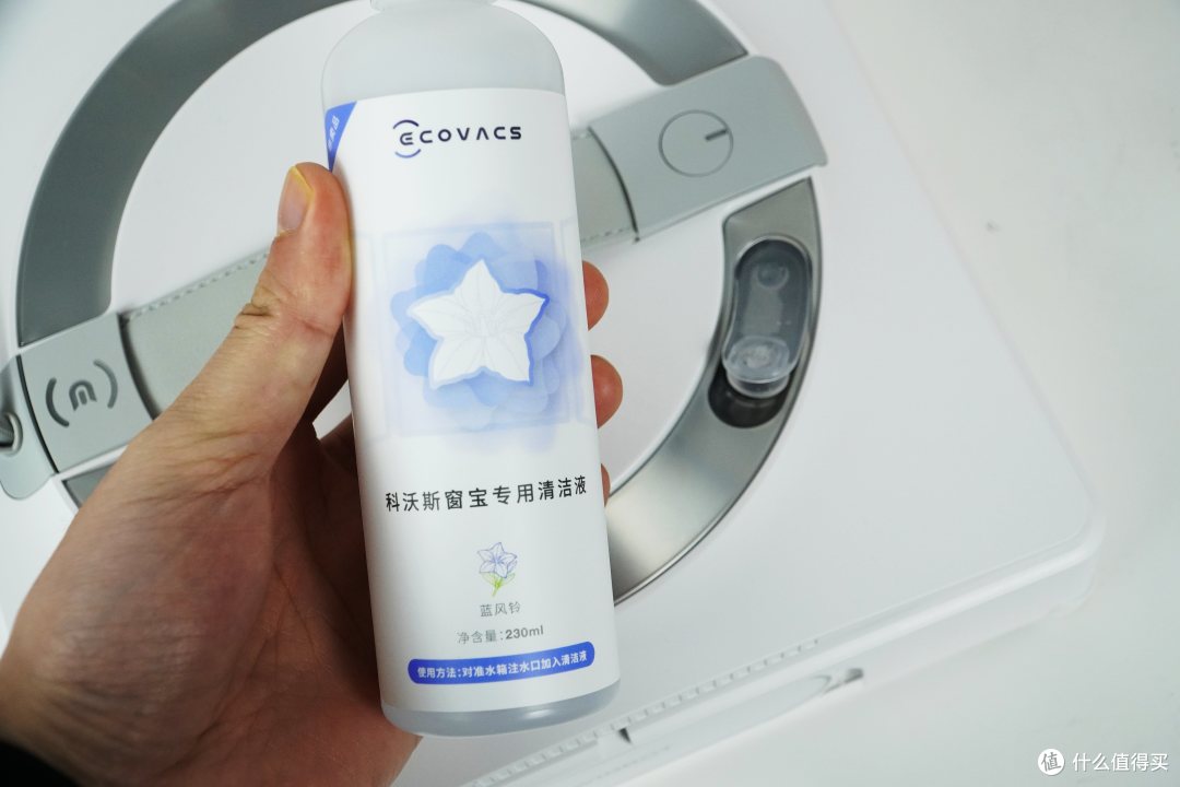 窗户清洁神器:科沃斯擦窗机器人窗宝W2 PRO评测