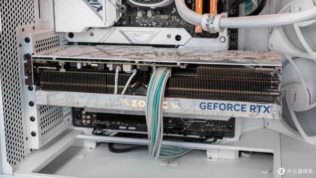 年终奖献给纯白海景房，ROG Z790-A WIFI S吹雪+索泰RTX 4070 Ti+恩杰H6 Flow装机分享