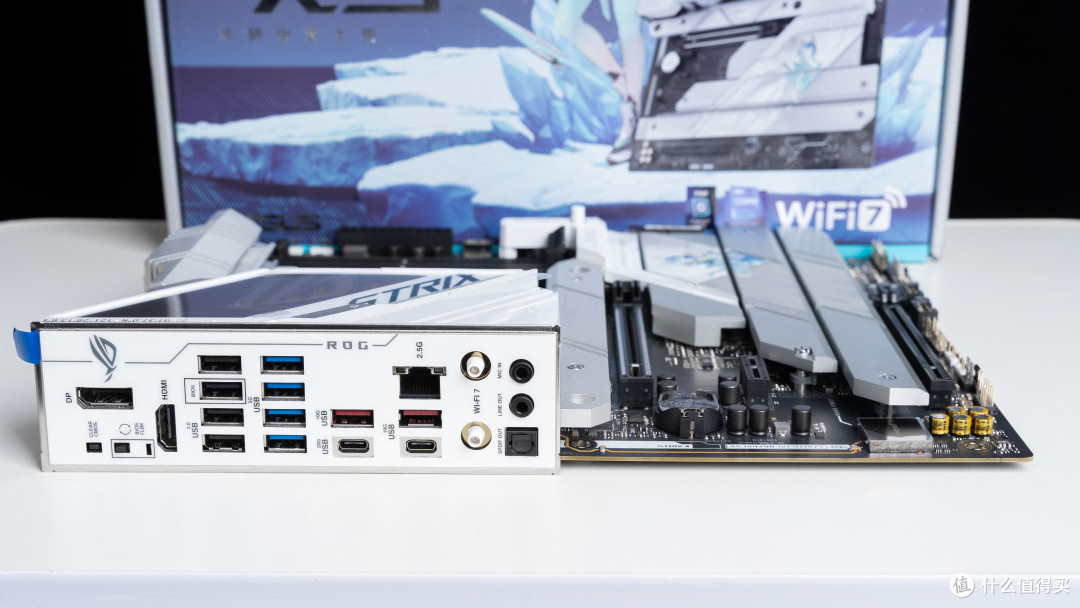 年终奖献给纯白海景房，ROG Z790-A WIFI S吹雪+索泰RTX 4070 Ti+恩杰H6 Flow装机分享