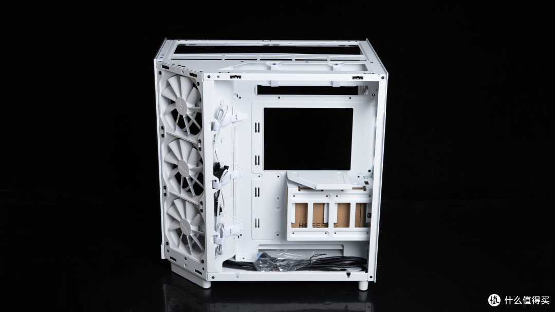年终奖献给纯白海景房，ROG Z790-A WIFI S吹雪+索泰RTX 4070 Ti+恩杰H6 Flow装机分享