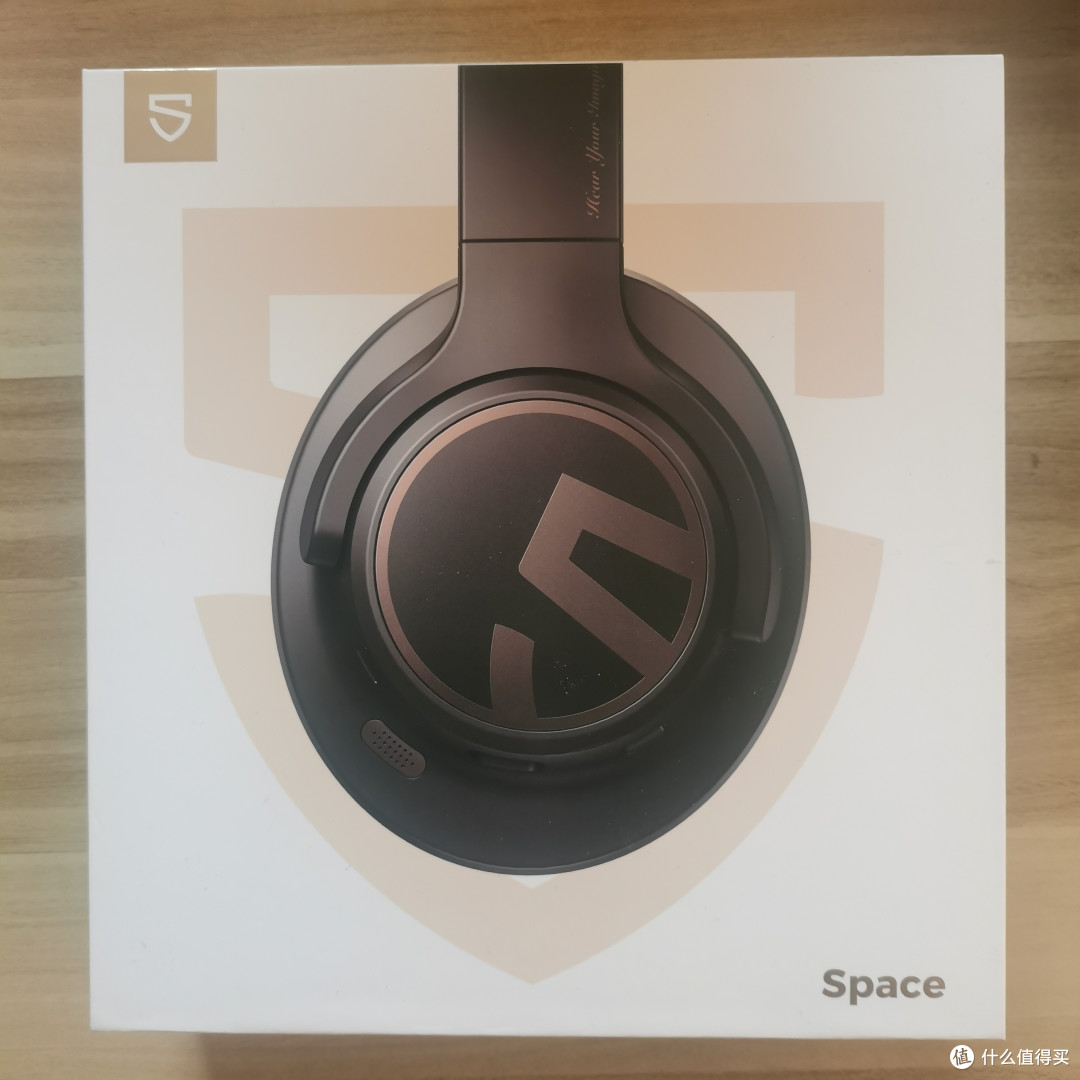 百元价格就能沉浸式体验全包裹头戴式无线蓝牙耳机泥炭Space!