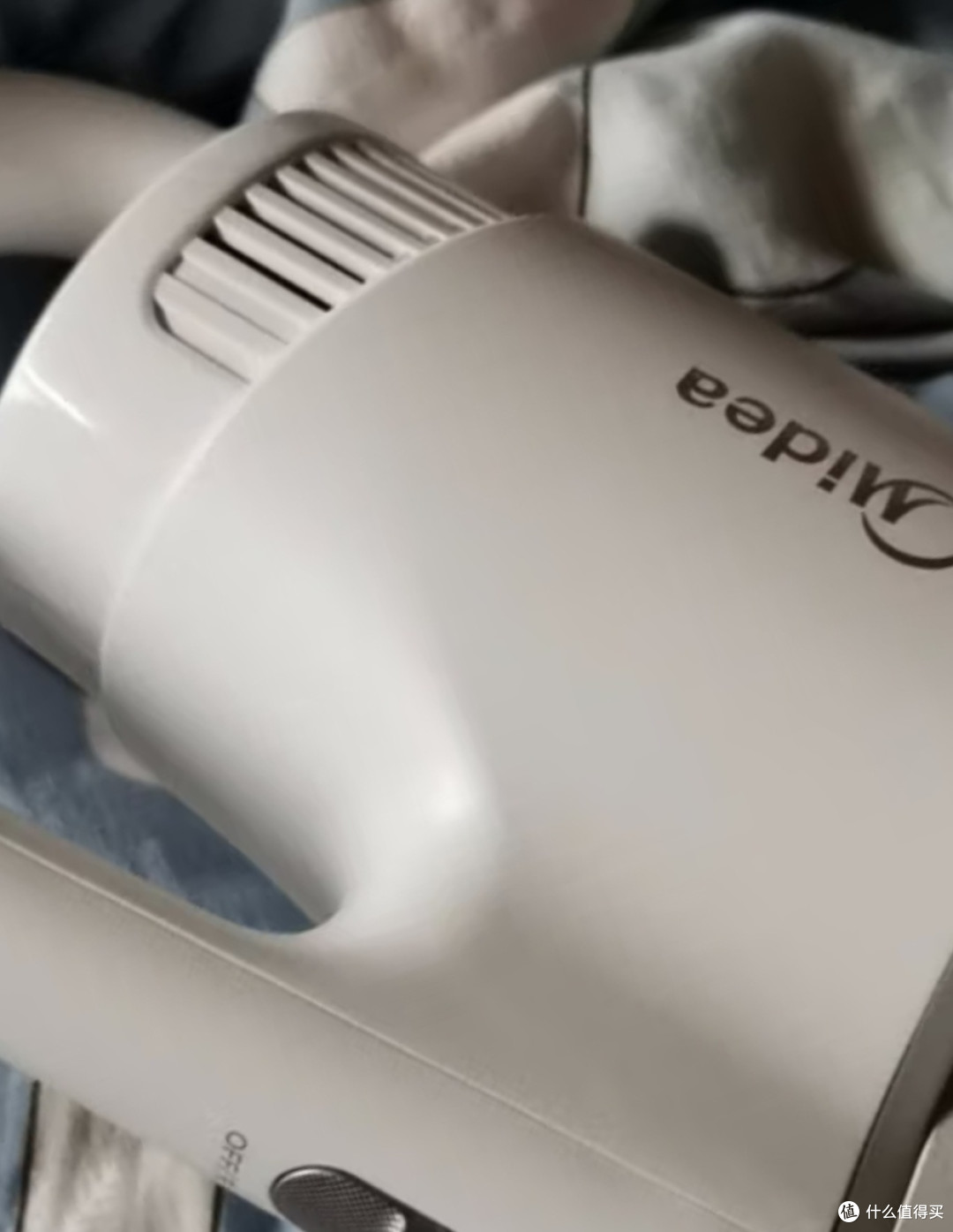 居家焕新指南之美的（Midea）吸尘器家用U2有线手持推杆两用吸尘除尘机 