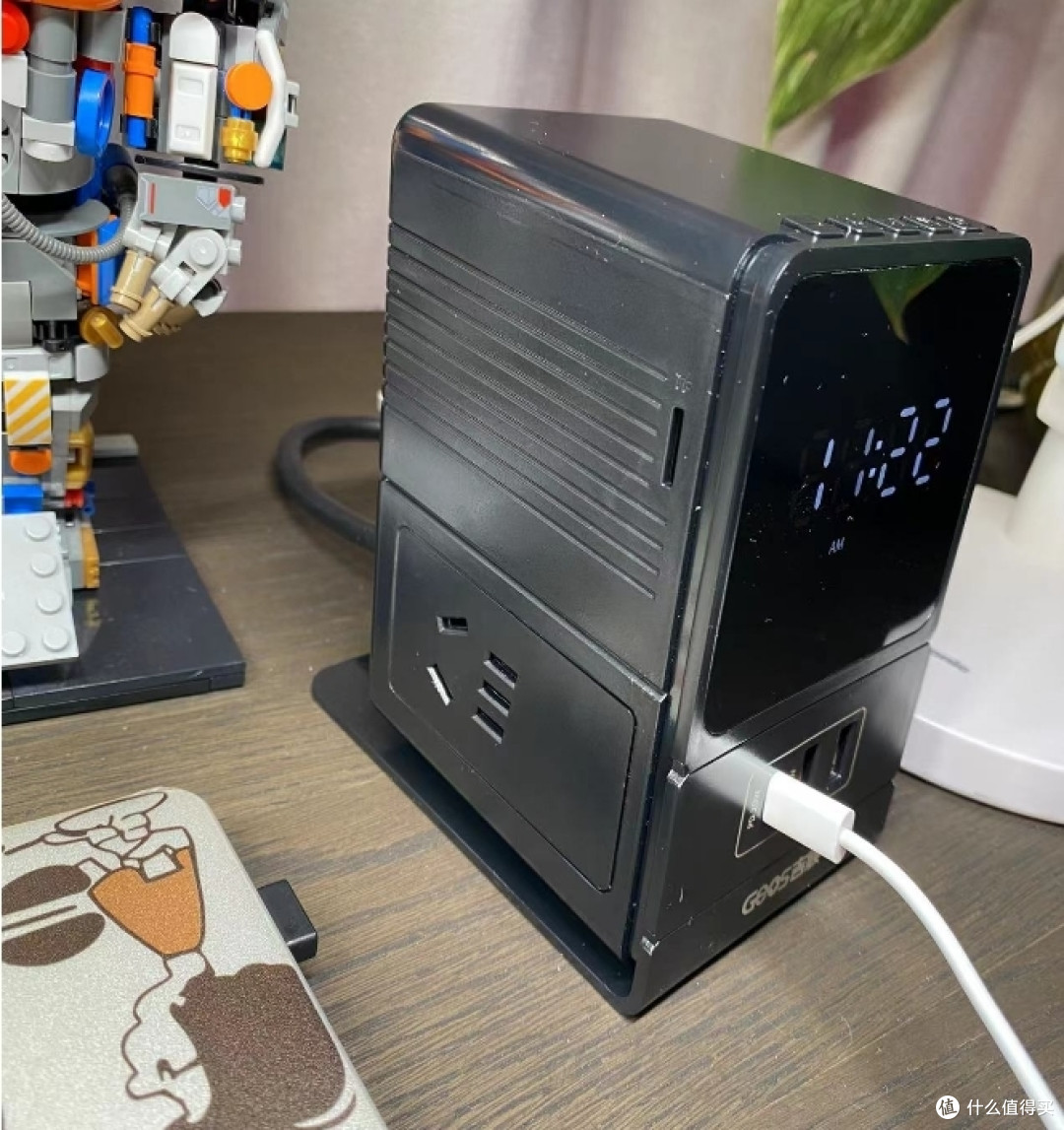 是插座，还可以充电？是时钟，还可以听歌？魔盒音乐插座体验分享
