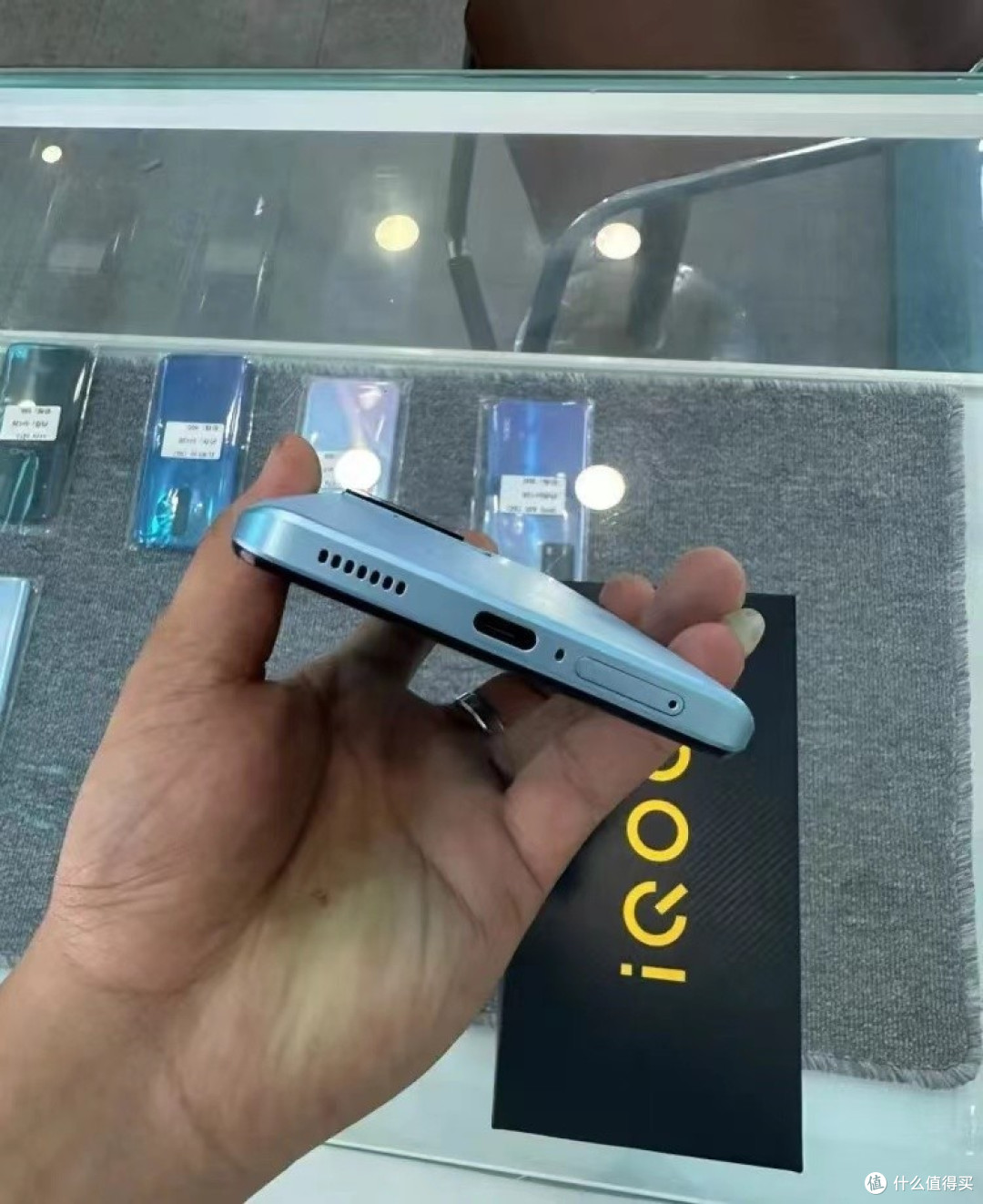 5000mAh+骁龙782G,12GB+256GB版跌至1399元,性能续航小超人